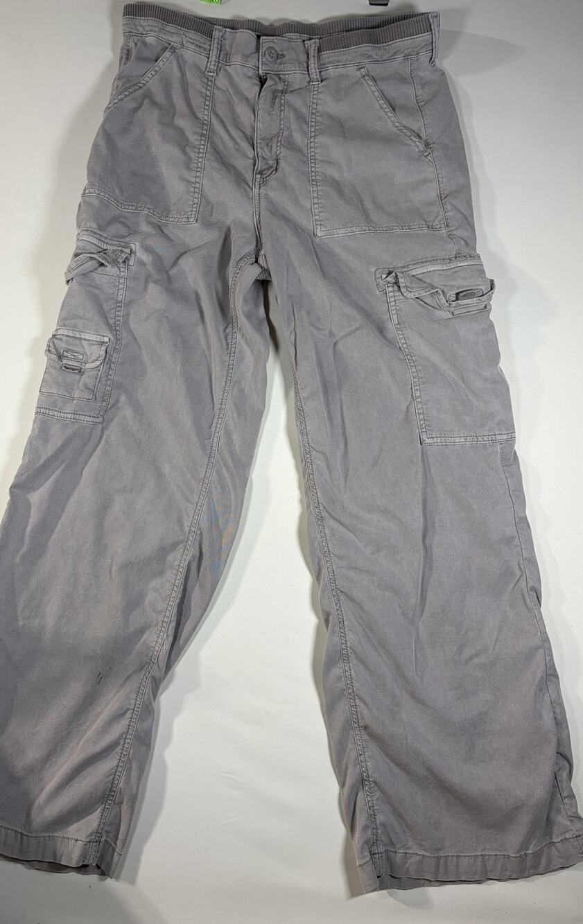 American Eagle Size  12 Stretch Cargo pants GUC